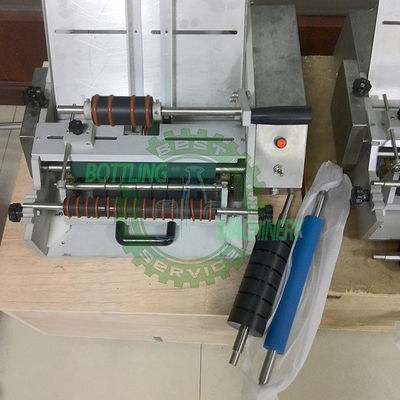 Półautomatyczna maszyna do etykietowania butelek PE na mokro z klejem na zimno
